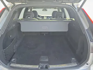 VOLVO XC60 2.0 B6 MH Plus Dark AWD