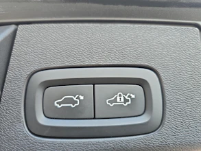 https://vehicle.imgix.net/3888304/f7118c64-85dd-48c0-a8d5-8cf1673d601a.jpg