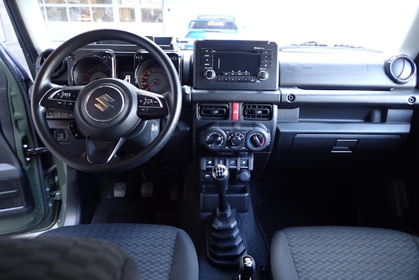 Vehicle image 18