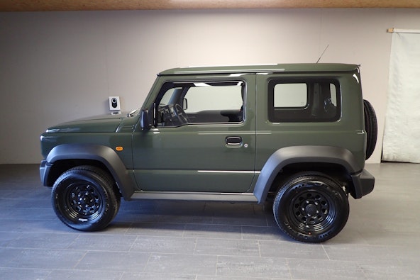 Vehicle image 31