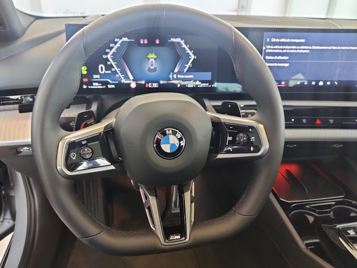 Vehicle image BMW 5 SERIES