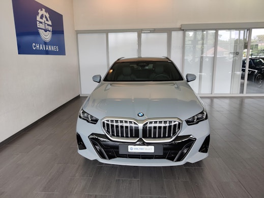 BMW 520d xDrive Touring 1