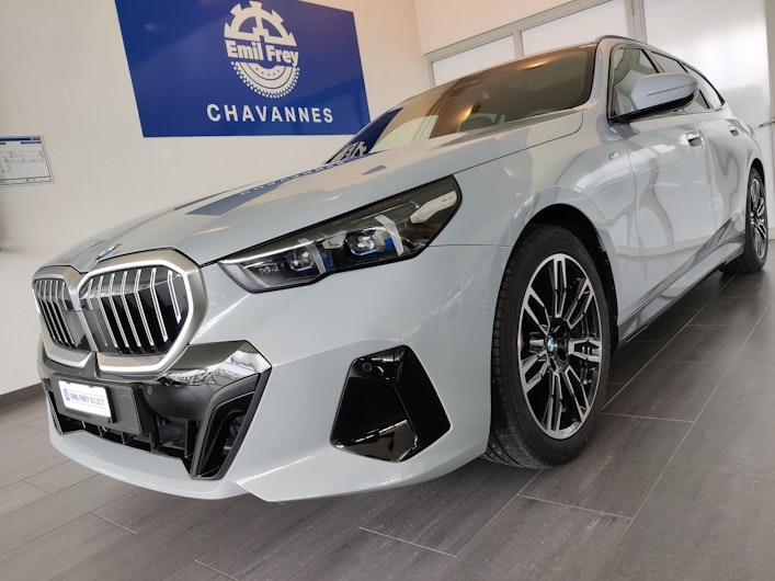 Vehicle image BMW 5 SERIES