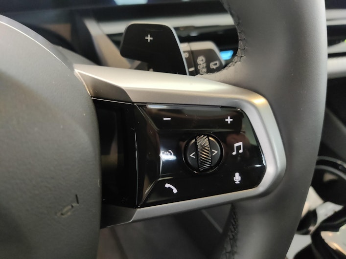 Vehicle image BMW 5 SERIES