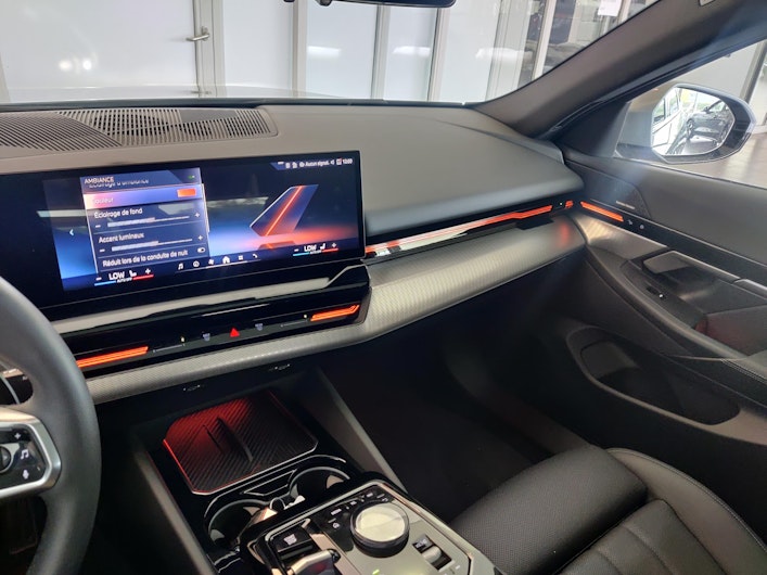 Vehicle image BMW 5 SERIES