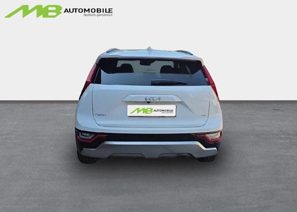 Vehicle image 4 Vehicle image 4