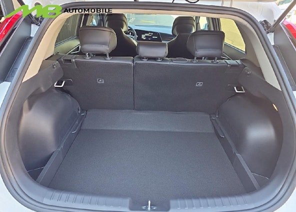 Vehicle image 6 Vehicle image 6