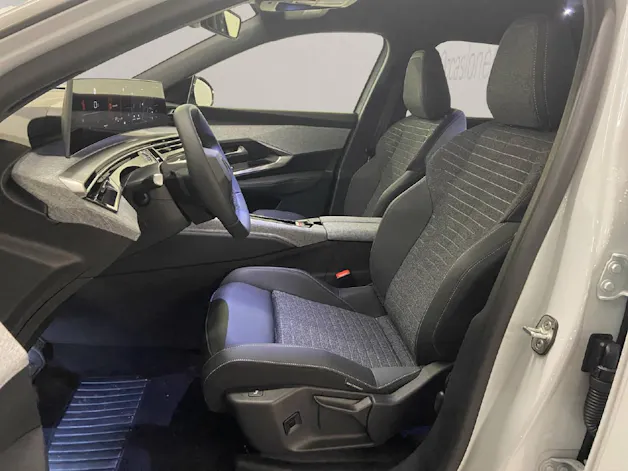 Peugeot 5008 1.2 Hybrid Allure Premium