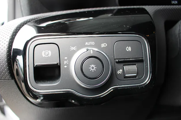 Mercedes-Benz A 180 AMG Line