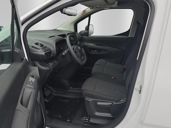 Vehicle image 7 Vehicle image 7