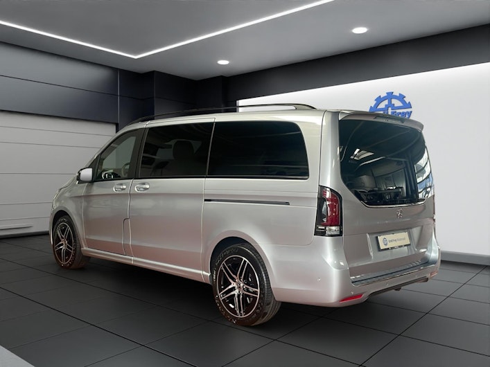 Vehicle image MERCEDES-BENZ V-CLASS