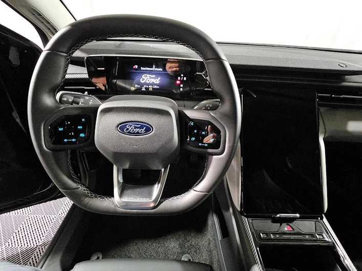immagine del veicolo FORD EXPLORER