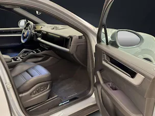 PORSCHE Cayenne E-Hybrid Coupé