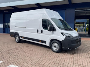 Vehicle image PEUGEOT Boxer Kaw. 435 L4H3 2.2 BlueHDi 180 S/S