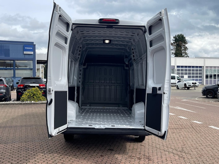 Vehicle image PEUGEOT BOXER