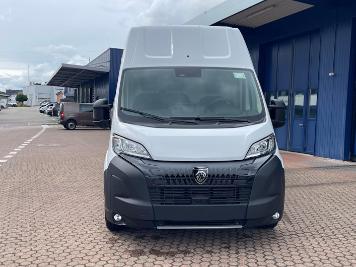 Vehicle image PEUGEOT BOXER