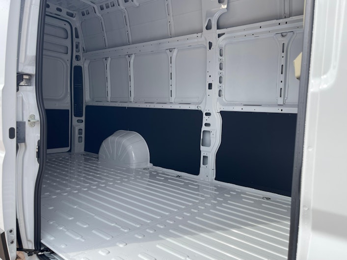 Vehicle image PEUGEOT BOXER