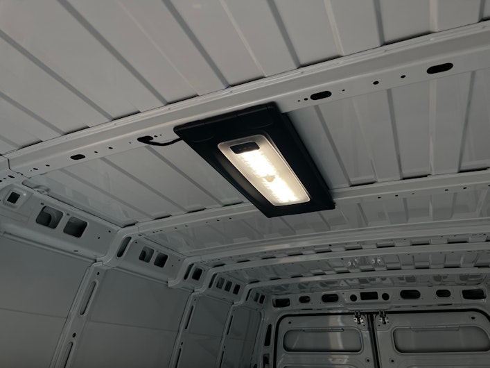 Vehicle image PEUGEOT BOXER