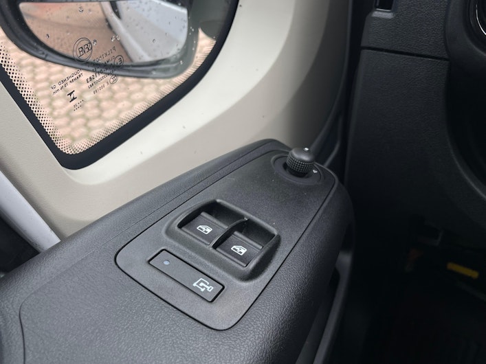 Vehicle image PEUGEOT BOXER