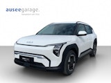 First vehicle image