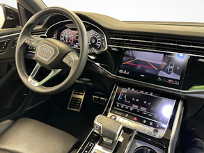 https://vehicle.imgix.net/3888795/e388d1d9-072b-4f12-8f99-93d6e5e587c3.jpg