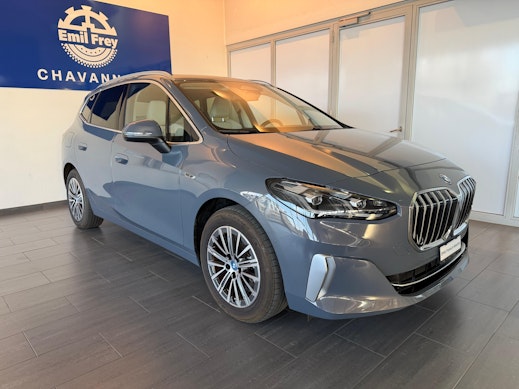 BMW 230e xDrive Active Tourer 1