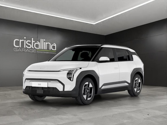 First vehicle image First vehicle image