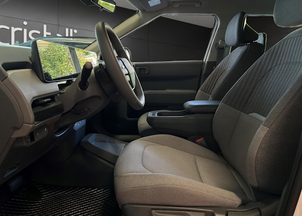 Vehicle image 6 Vehicle image 6