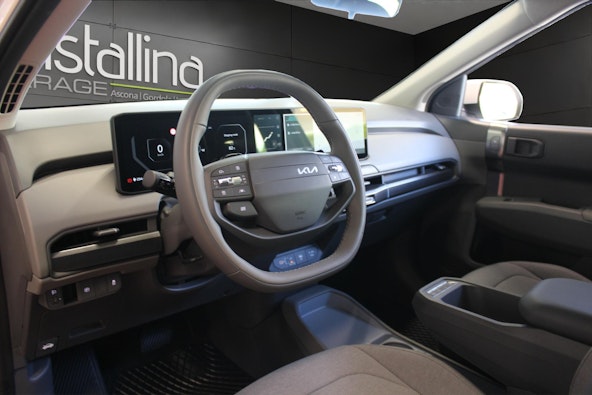 Vehicle image 7 Vehicle image 7