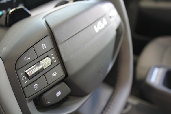 Vehicle image 9 Vehicle image 9