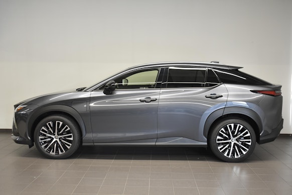 LEXUS RZ 450e Comfort 3