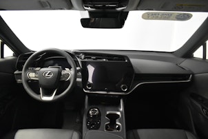Vehicle image LEXUS RZ 450e Comfort - Ruote invernali incluse