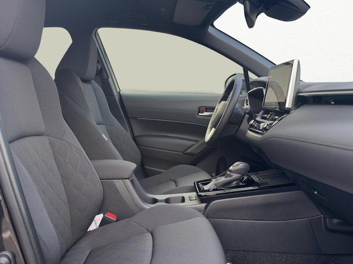 Vehicle image TOYOTA COROLLA CROSS