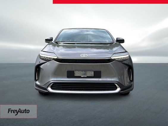 Vehicle image 4 Vehicle image 4