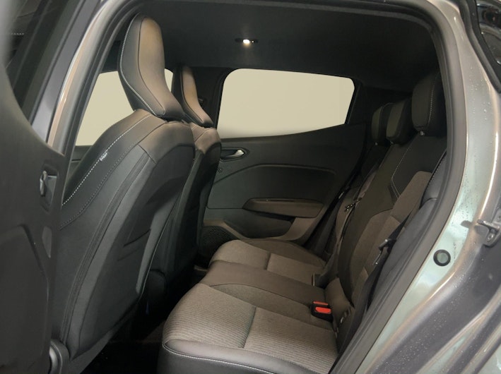 Vehicle image MITSUBISHI COLT