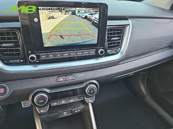 Vehicle image 13 Vehicle image 13