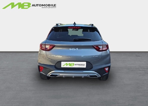 Vehicle image 4 Vehicle image 4