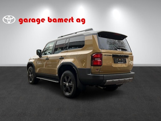 Vehicle image 3 Vehicle image 3