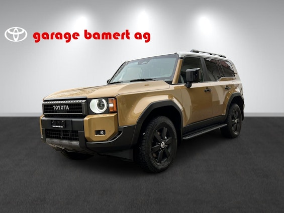 First vehicle image