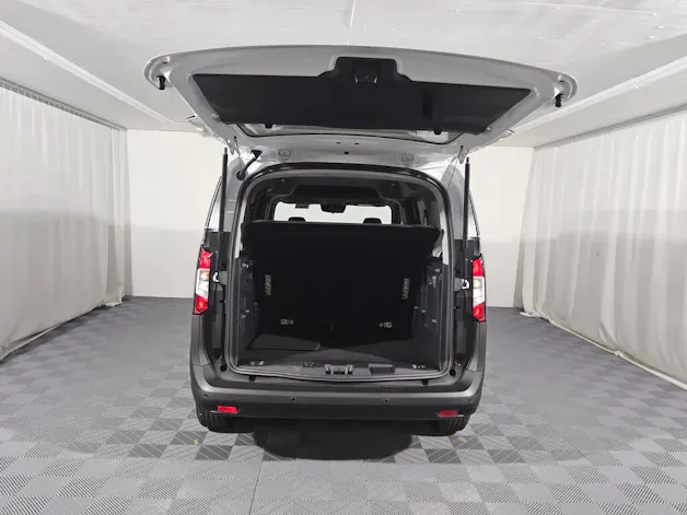 Ford Tourneo Courier 1.0 EcoBoost Titanium