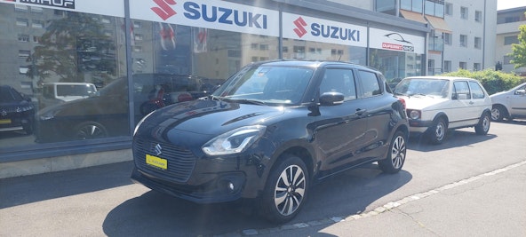 First vehicle image