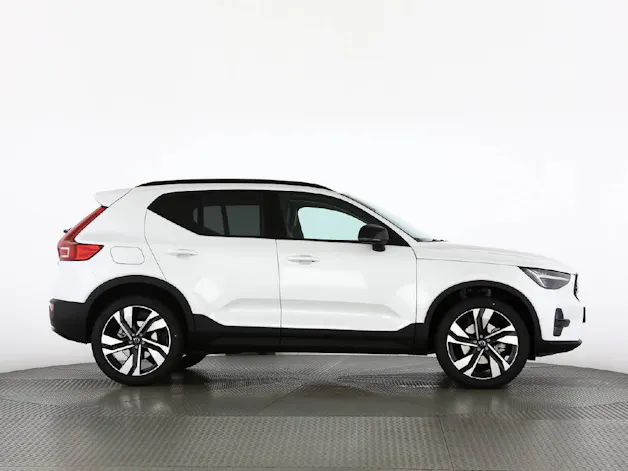 Volvo XC40 2.0 B4 MH Ultra Dark