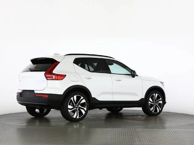 Volvo XC40 2.0 B4 MH Ultra Dark