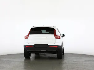 Volvo XC40 2.0 B4 MH Ultra Dark