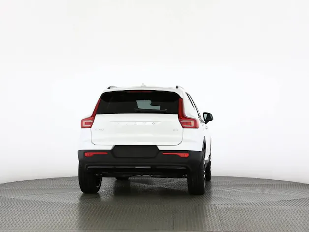 Volvo XC40 2.0 B4 MH Ultra Dark