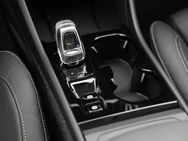Volvo XC40 2.0 B4 MH Ultra Dark