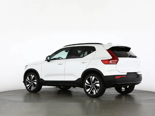 Volvo XC40 2.0 B4 MH Ultra Dark