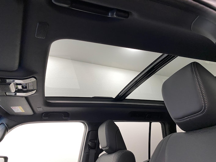 Vehicle image TOYOTA LANDCRUISER