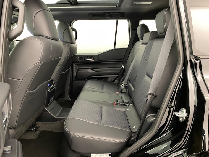 Vehicle image TOYOTA LANDCRUISER