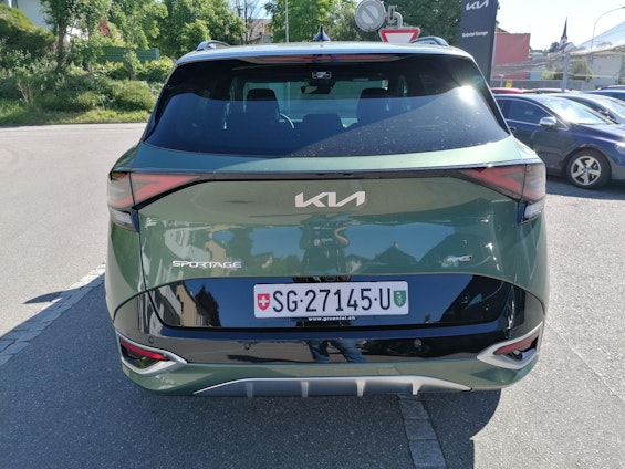 Vehicle image 4 Vehicle image 4